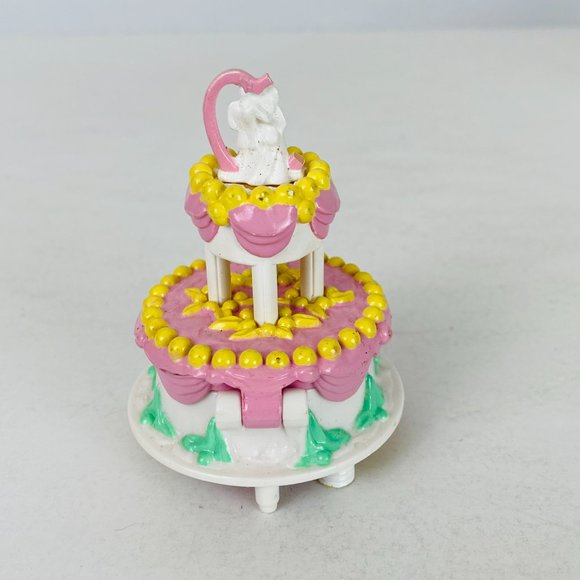 Unbranded Polly Pocket Like Wedding Cake Topper Bridge Groom Opens Closes Kids - Picture 3 of 8